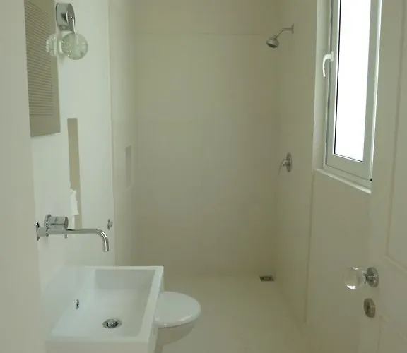 Vila Mimi Beachfront *